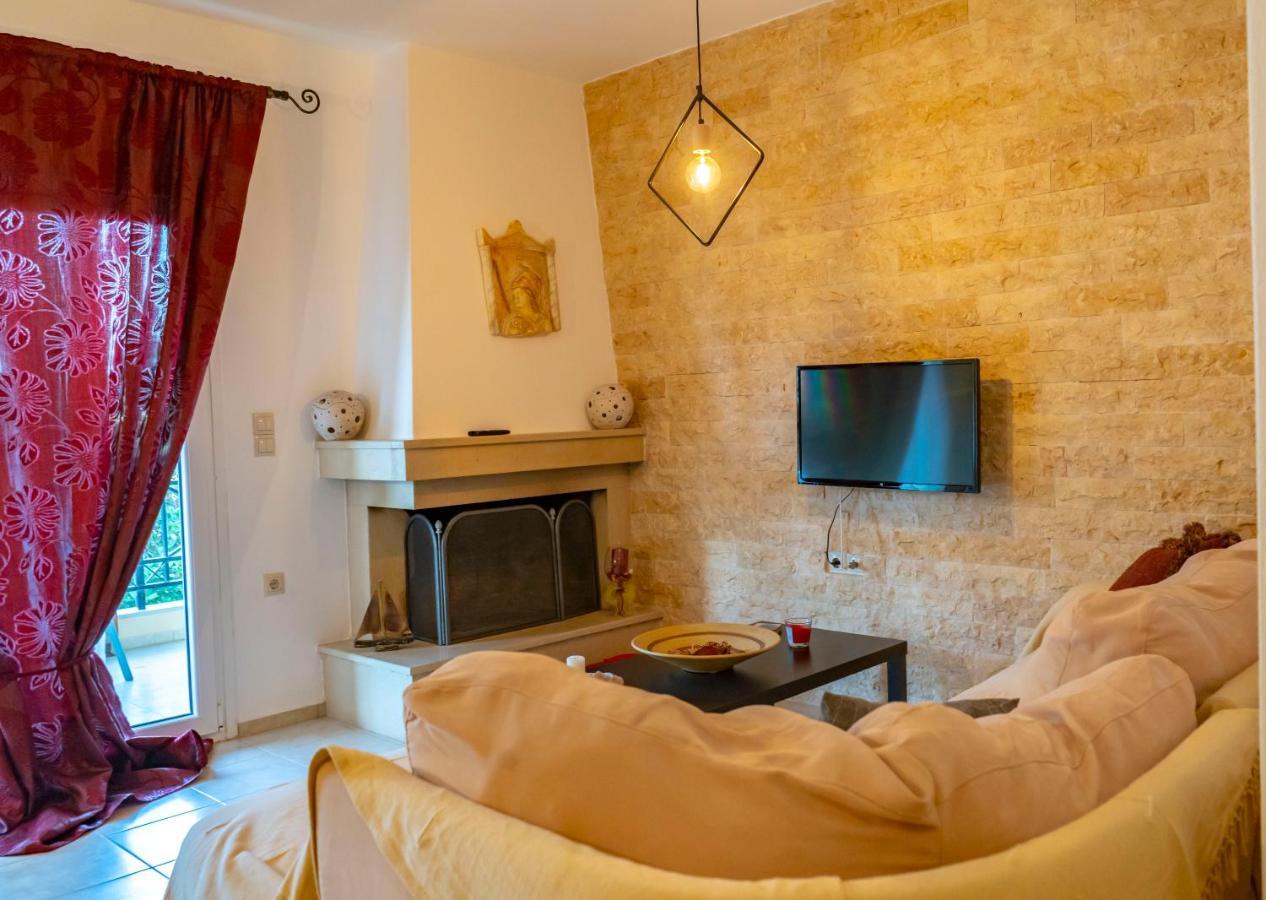 A Quiet Apartment Close To The Sea Гувес Екстериор снимка