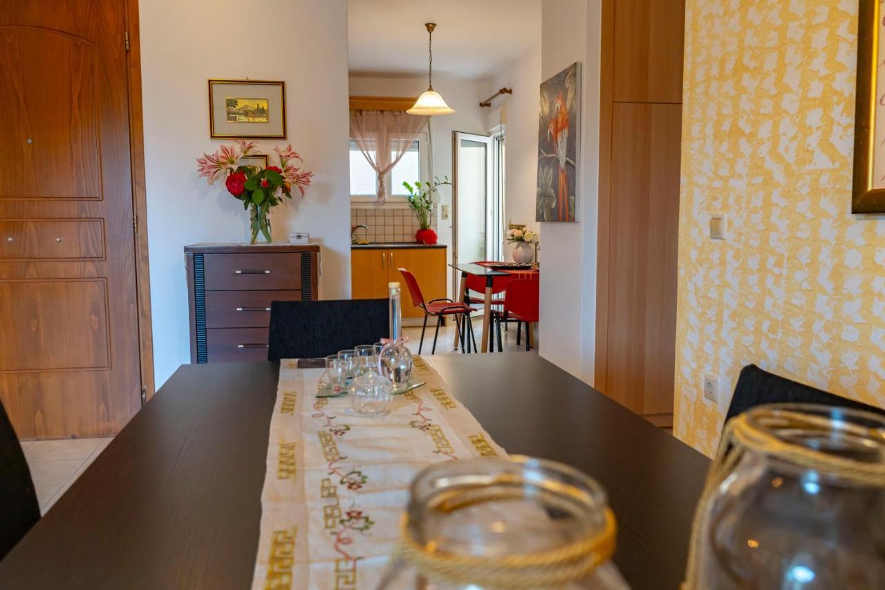 A Quiet Apartment Close To The Sea Гувес Екстериор снимка