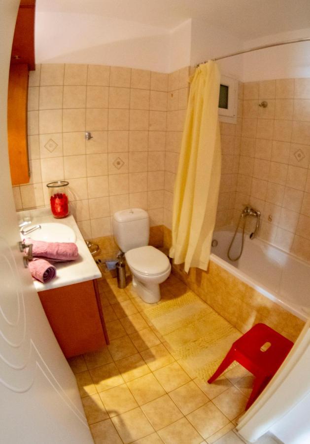 A Quiet Apartment Close To The Sea Гувес Екстериор снимка