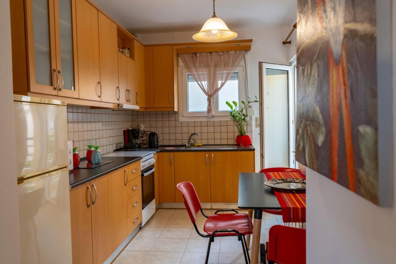 A Quiet Apartment Close To The Sea Гувес Екстериор снимка