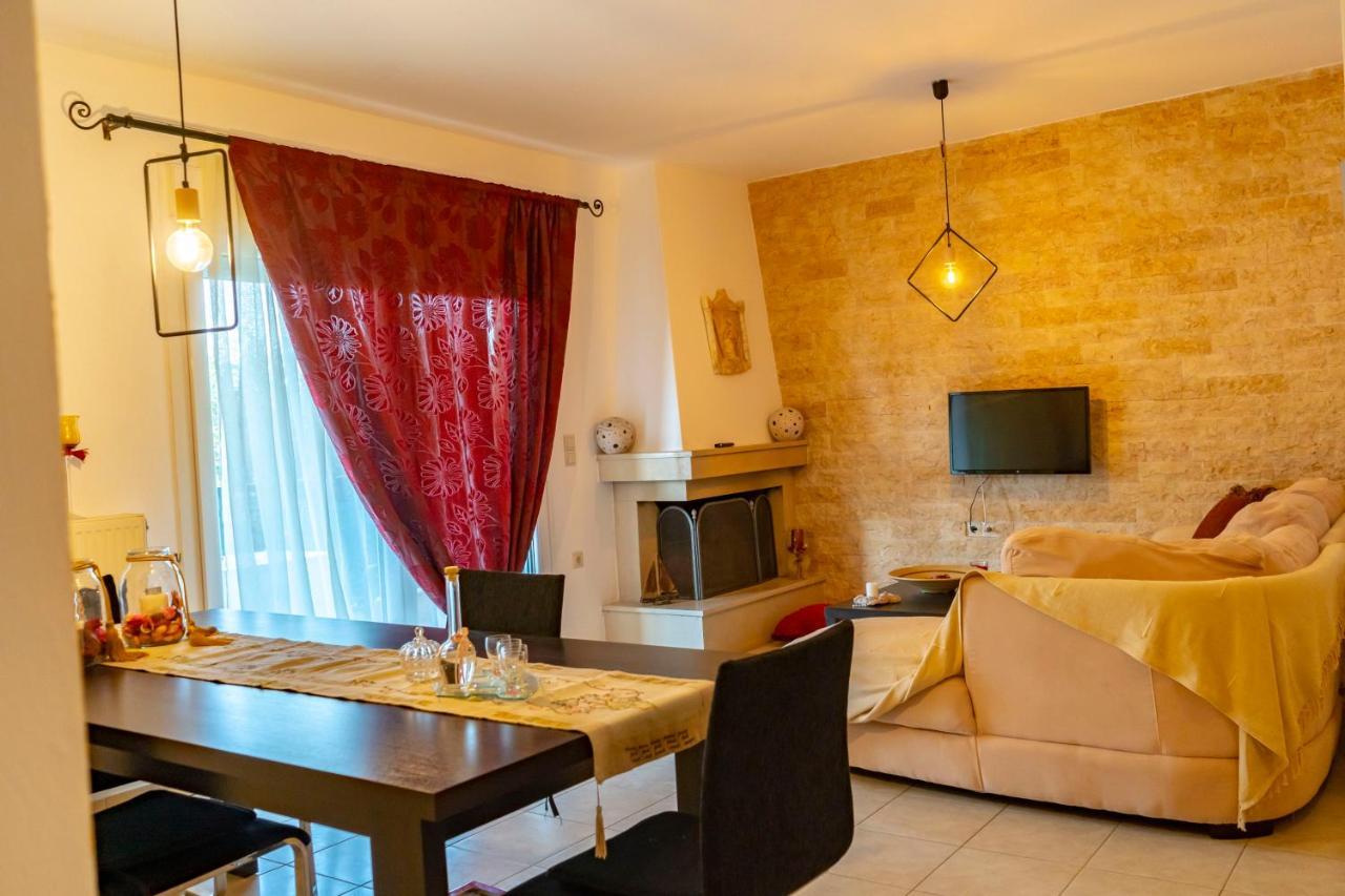 A Quiet Apartment Close To The Sea Гувес Екстериор снимка